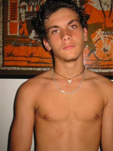 Léo